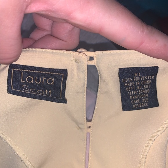 Laura Scott Vintage Yellow Embroidered floral beaded short sleeve blouse - Picture 7 of 7